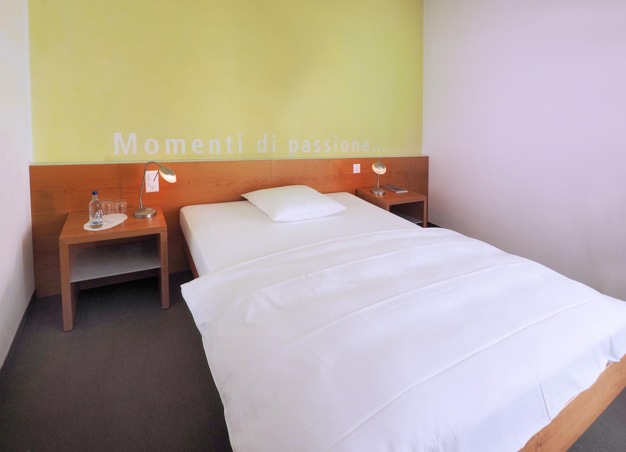 Sommerau-Ticino Swiss Quality Hotel Dietikon Exterior photo