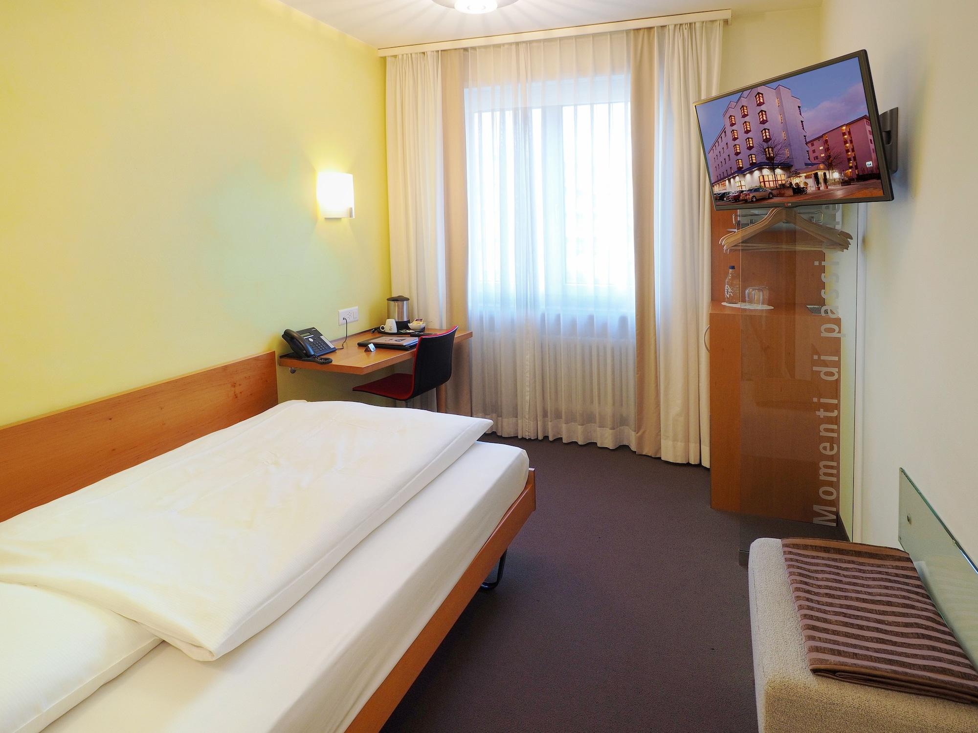 Sommerau-Ticino Swiss Quality Hotel Dietikon Exterior photo