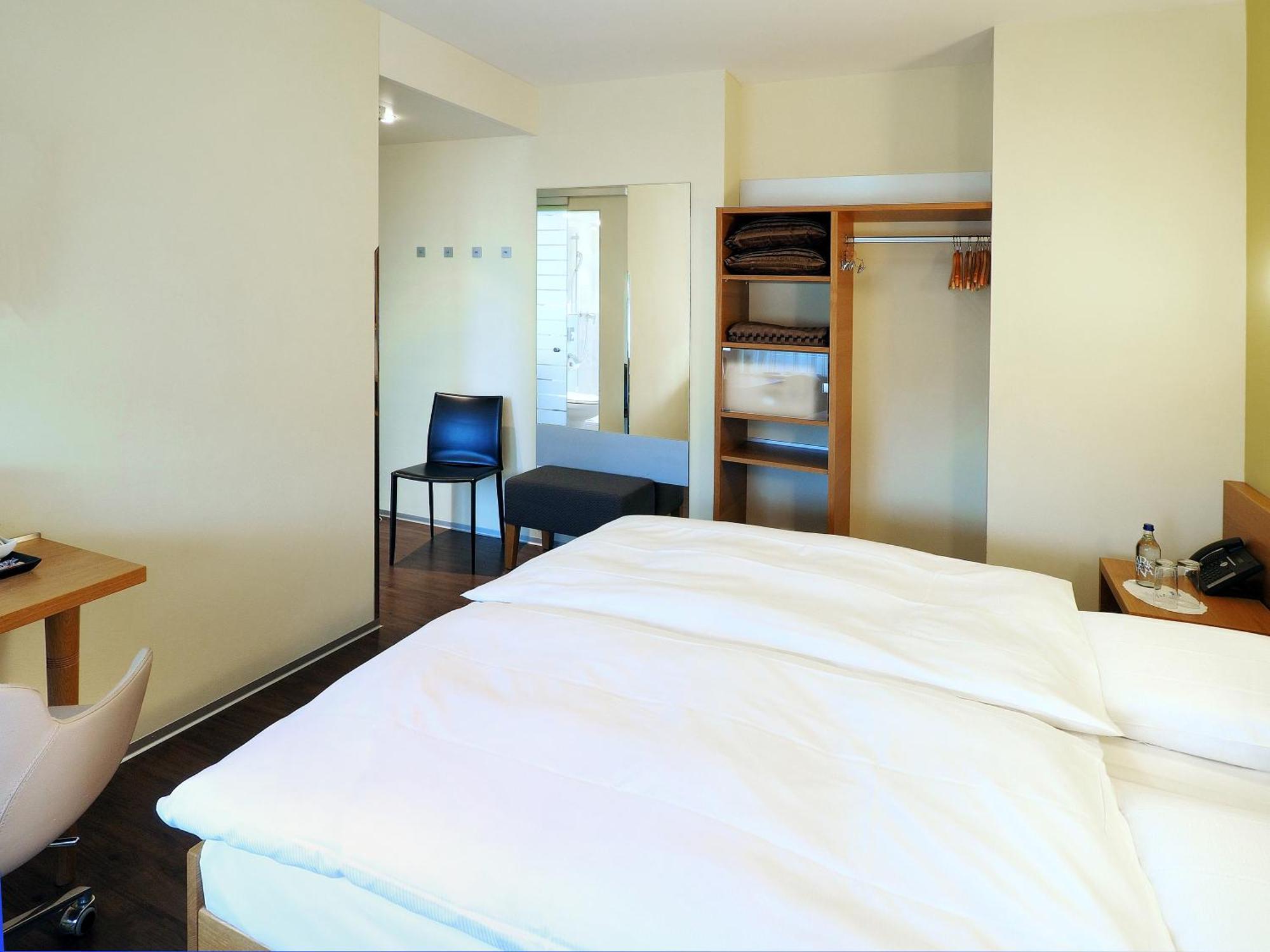 Sommerau-Ticino Swiss Quality Hotel Dietikon Exterior photo