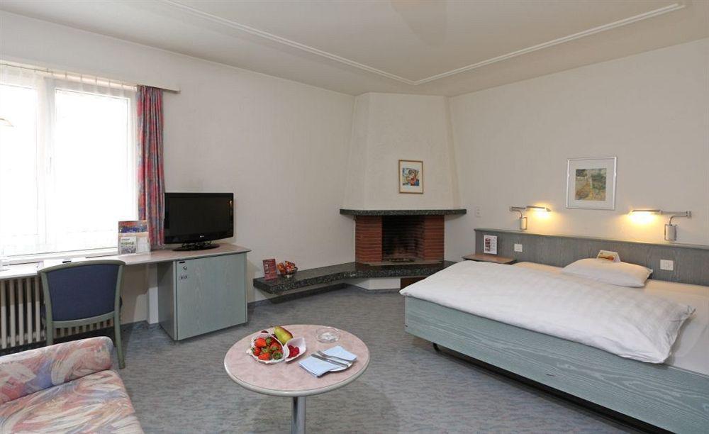 Sommerau-Ticino Swiss Quality Hotel Dietikon Room photo